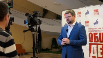 На индийском фестивале слон атаковал людей.