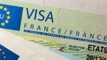 В Перми аэропорт временно не работает из-за снегопадов.