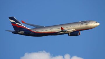 Turkish Airlines введет штрафы за выход из кресел до полной остановки самолета.