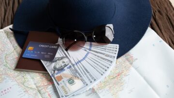 Россиянин и сотрудники бара подрались на Бали.