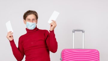 Актер из России требует миллиона рублей с авиакомпании Air Serbia по причине перебронирования билета.