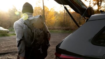 Визовые центры поделились информацией о деятельности во время праздничного периода.