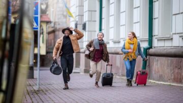 Аэропорты юга России приступают к работе и нуждаются в сотрудниках.