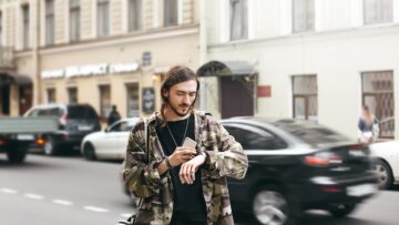 В Анапе медики-добровольцы контролируют состояние на пляжах.