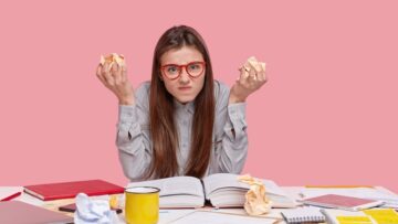 Как сохранить документы при авиаперелете на отдых.