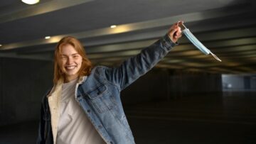 Турист без билета сел на рейс Delta.