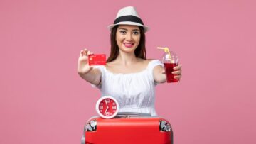 Тарбаев не исключает отмены возврата туристического кешбэка в 2026 году