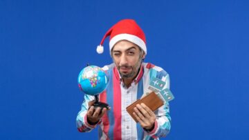 В алматинском аэропорту произошел инцидент: мужчина с ножом захватил заложника среди работников