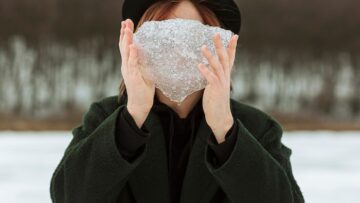 Самолет, направлявшийся из Москвы на Кубу, совершил вынужденную посадку в Санкт-Петербурге.