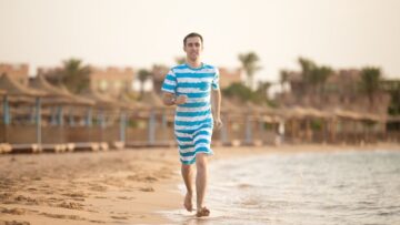 Смерть от суррогатной чачи у нескольких туристов в Сочи