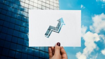 Российские туристы назвали самые популярные направления для новогодних каникул.