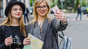 Во Франции аэропорты эвакуируют из-за угрозы взрыва