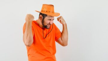 Отель, загораживающий вид на Акрополь, снесут в центре Афин.