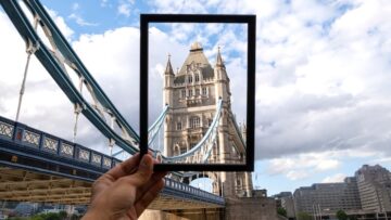 На Крымском мосту расширят систему досмотра к летнему сезону.