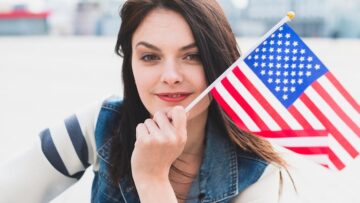 Визы США для россиян будут выдаваться только в Варшаве и Астане