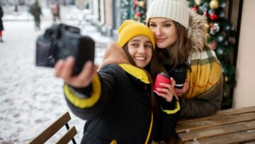 Власти Мурманской области просят туристов воздержаться от поездок в Териберку