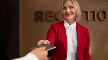 Россиянина задержали на Бали за воровство в ресторане