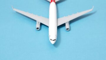 Туристу в Италии не удалось вывезти с Сардинии коллекцию камней весом 41 килограмм, он был задержан