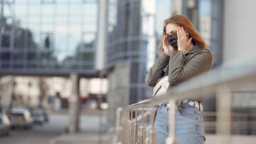 В Анталье ранена российская туристка, пострадавшая от случайной пули.