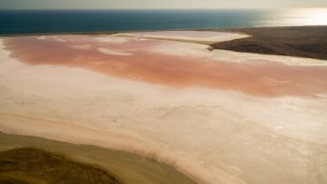 Переправу на остров Ольхон приостанавливают на Байкале