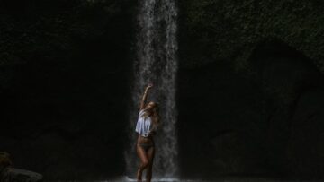 В Мюнхене на Октоберфесте приостановили празднование из-за взрыва и стрельбы.