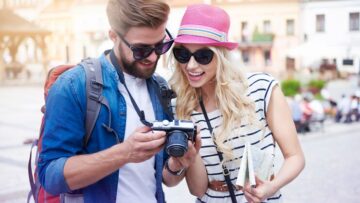 В новозеландском аэропорту ввели ограничения на время прощаний.