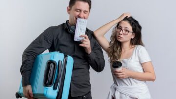 В Танзании туристы пострадали из-за массовых беспорядков.