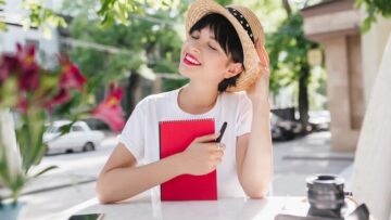 В московских аэропортах почти 30 рейсов столкнулись с задержками и отменами.