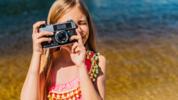 Пассажирам авиарейса не выплатили компенсацию из-за задержки почти на двое суток