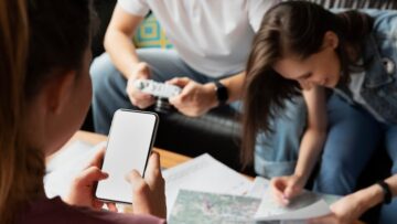 Туристы, возвращавшиеся с отдыха, столкнулись с перенаправлением в разные аэропорты вместо московских.