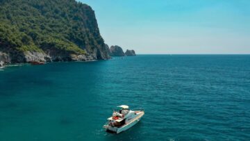 Авиакомпания «Уральские авиалинии» откроет рейсы из Екатеринбурга в Баку