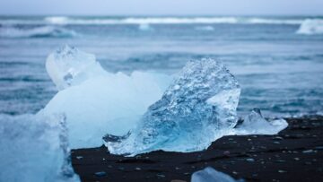 Авиакомпания «Аэрофлот» предлагает абонементы на рейсы между Москвой и Санкт-Петербургом