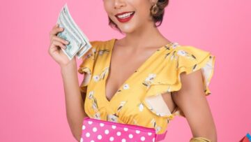 Авиакомпании Китая сокращают число рейсов в Японию во второй раз.