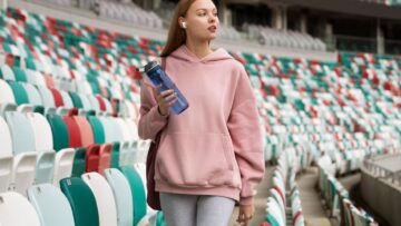 Черногория вводит дополнительные визовые требования для граждан России