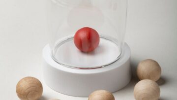 Туристы недовольны длительным ожиданием билетов на поезда РЖД