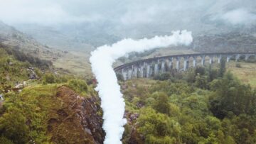 Глава Минтранса пообещал лично дежурить в Новый год и попросил проверить спальники в аэропортах