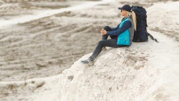 Лесной пожар ликвидируют под Феодосией в Крыму