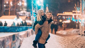 Туристы рискуют до января не улететь из Владивостока в Москву