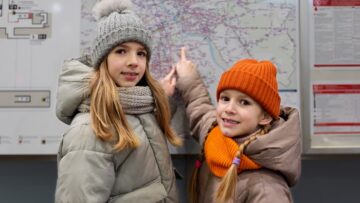 В Китае возводят гигантский аэропорт на созданном искусственно острове.