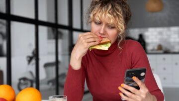 На популярных вьетнамских пляжах, любимых российскими туристами, наблюдается загрязнение мусором.