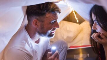 На рейсе «Уральских авиалиний» оказали экстренную помощь ребенку