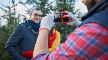 Во Франции сотни авиарейсов не состоятся из-за забастовки