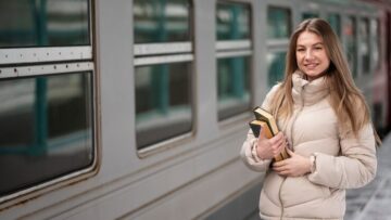 На Бали полиция останавливает туристов и просит предъявить документы